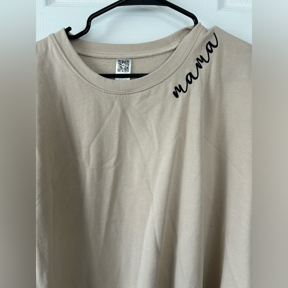Mama Embroidered Sweater 2xl